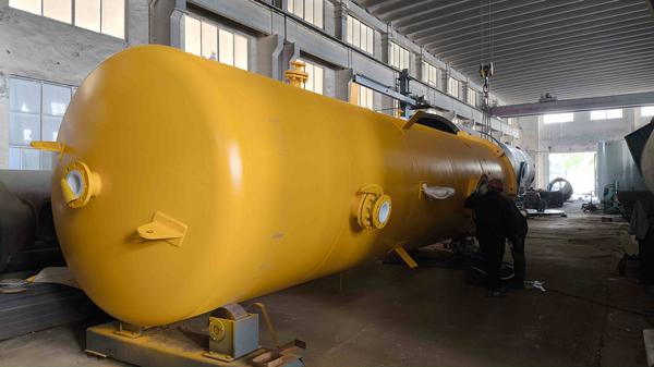 防腐儲(chǔ)罐內(nèi)襯四氟 外防腐噴涂