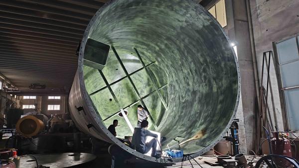 儲(chǔ)罐內(nèi)襯四氟加工