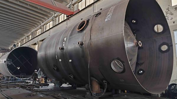 兆輝內(nèi)襯四氟防腐儲(chǔ)罐加工